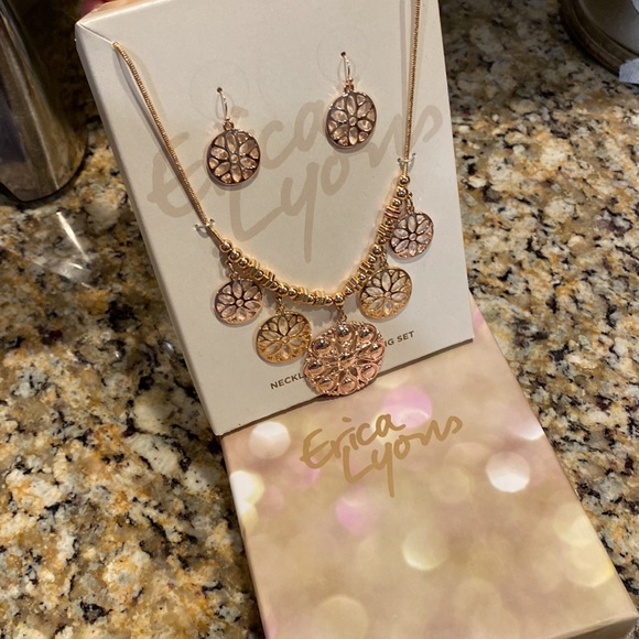 Erica Lions Necklace and Earrings Set - Picture 2 of 6